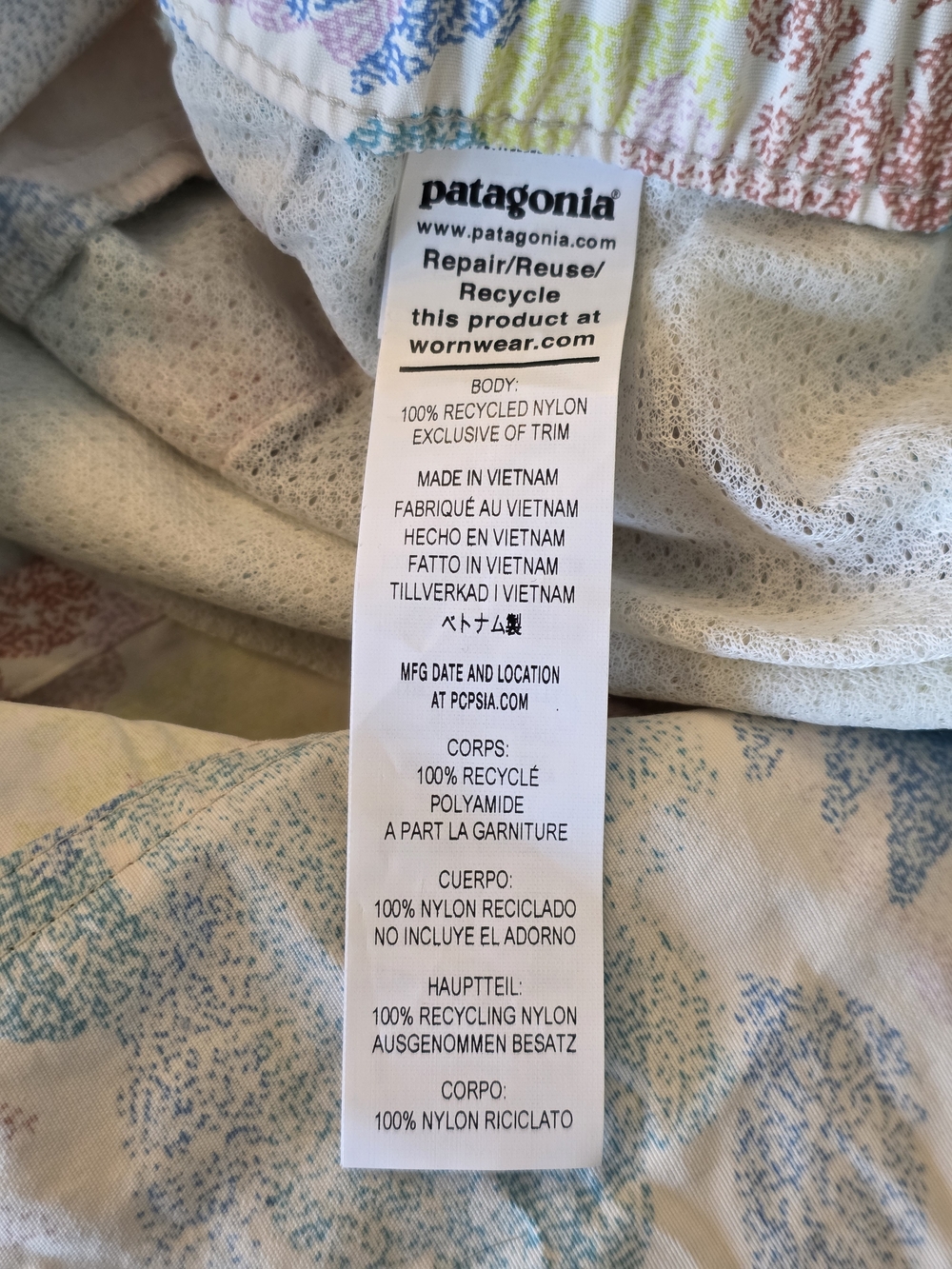 NWT Patagonia Barely Baggies Shorts - Picture 5 of 5